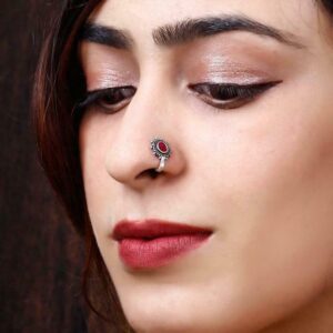 Clip-on oxidized nose pin with (Black) stones