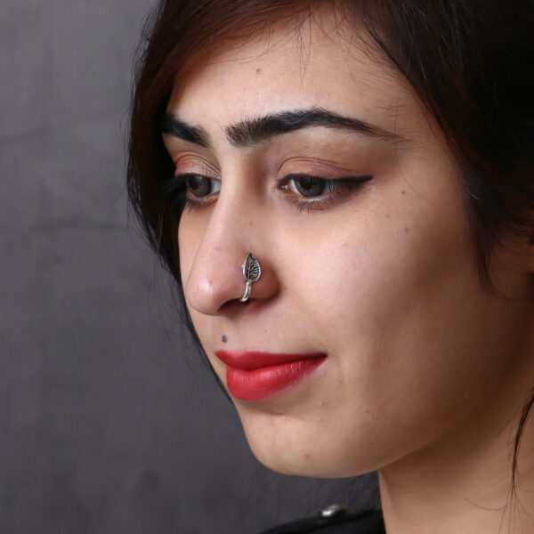 Clip-on oxidized nose pin